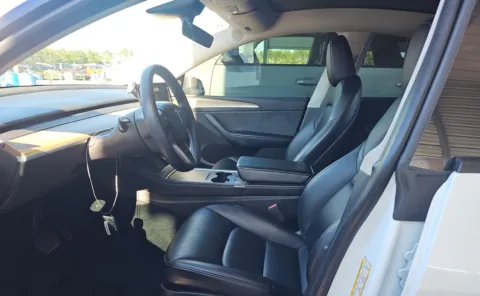 More photos of 2023 Tesla Model Y Performance at Auto Boutique Ohio, OH