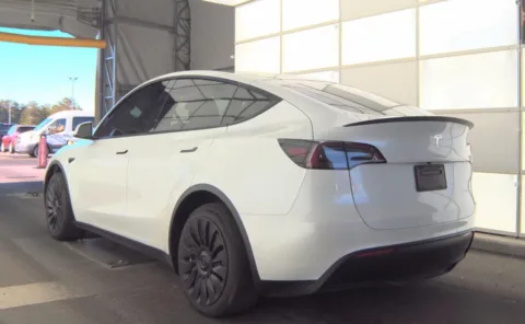 More photos of 2023 Tesla Model Y Performance at Auto Boutique Ohio, OH