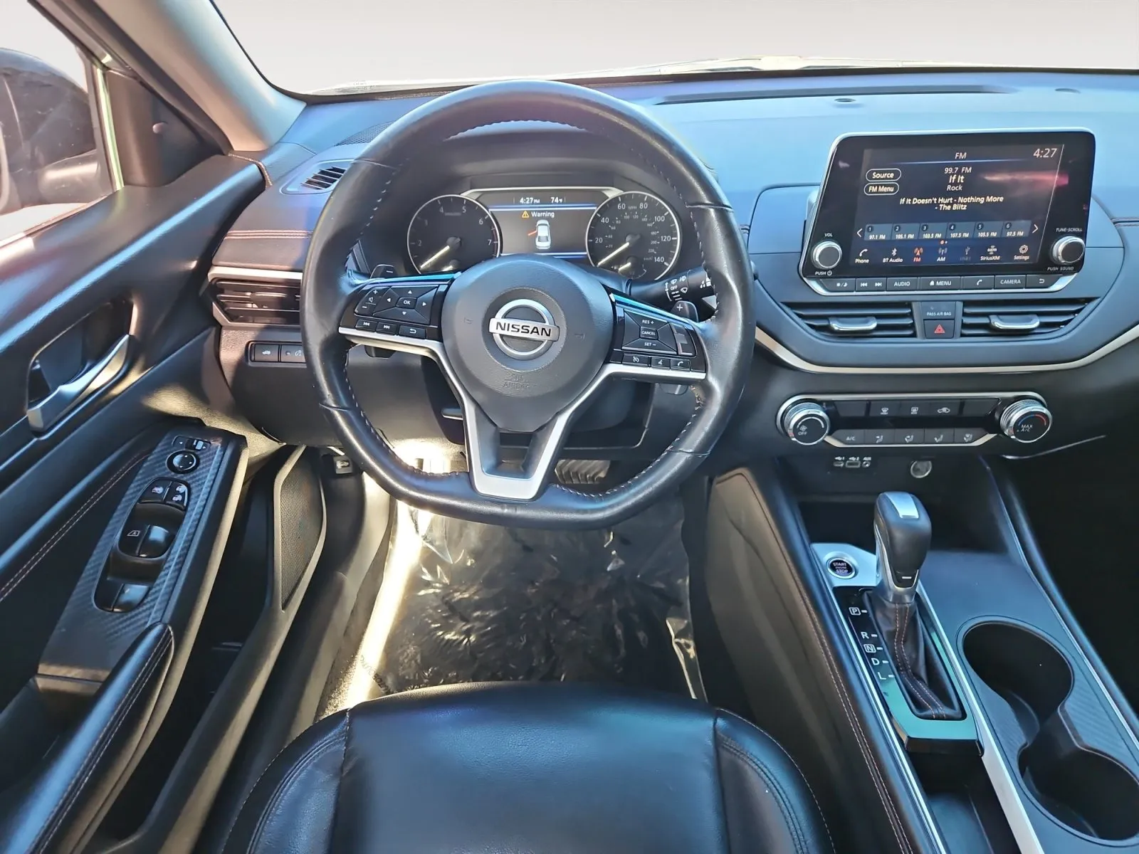 Nissan Altima photo 10