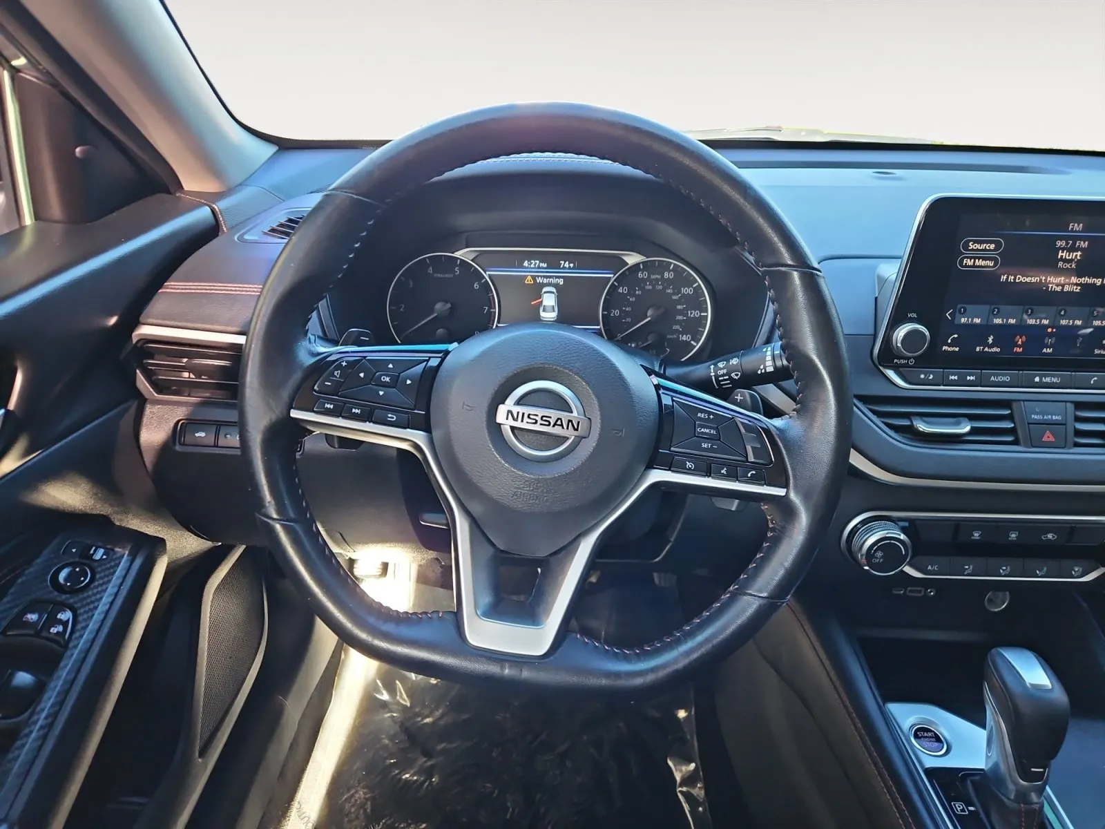 Nissan Altima photo 12