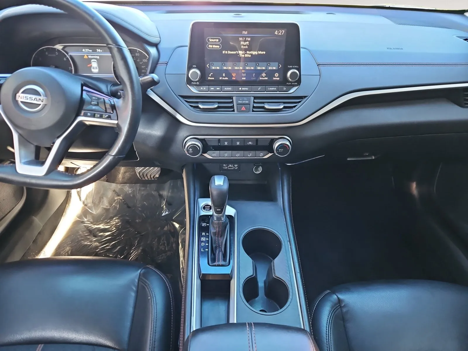Nissan Altima photo 11