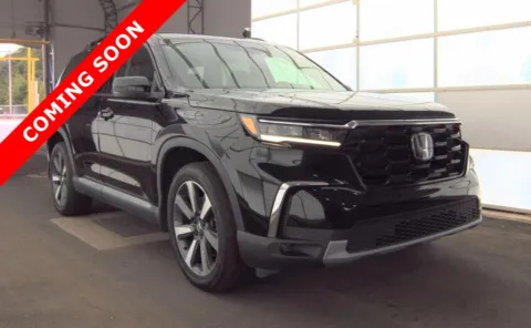 Another view of 2023 Honda Pilot Touring for sale in Columbus, OH at Auto Boutique Ohio