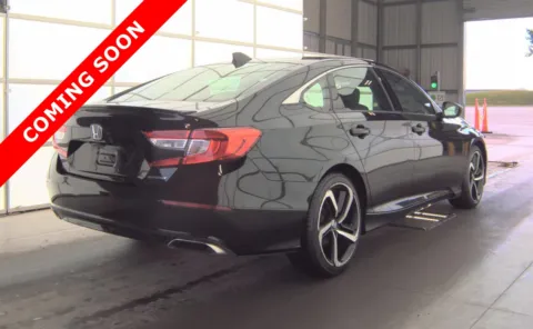 More photos of 2022 Honda Accord Sedan Sport at Auto Boutique Ohio, OH