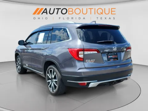 Another view of 2020 Honda Pilot Touring 8-Passenger for sale in Columbus, OH at Auto Boutique Ohio