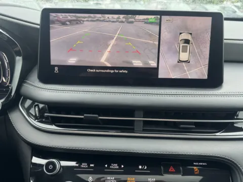 More photos of 2023 INFINITI QX60 LUXE at Auto Boutique Ohio, OH