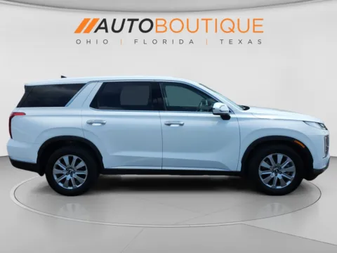 Another view of 2023 Hyundai Palisade SE for sale in Columbus, OH at Auto Boutique Ohio