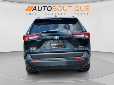 More photos of 2022 Toyota RAV4 XLE Premium at Auto Boutique Ohio, OH