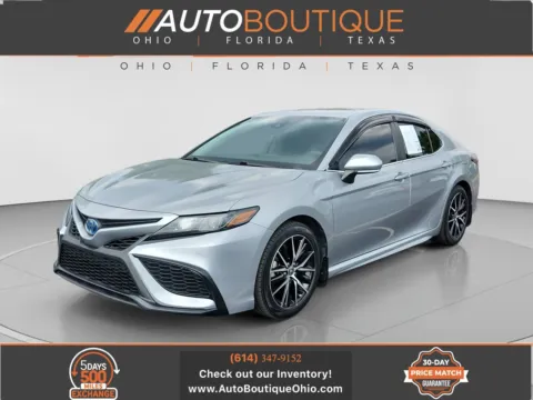 Silver 2022 Toyota Camry Hybrid SE for sale in Columbus, OH