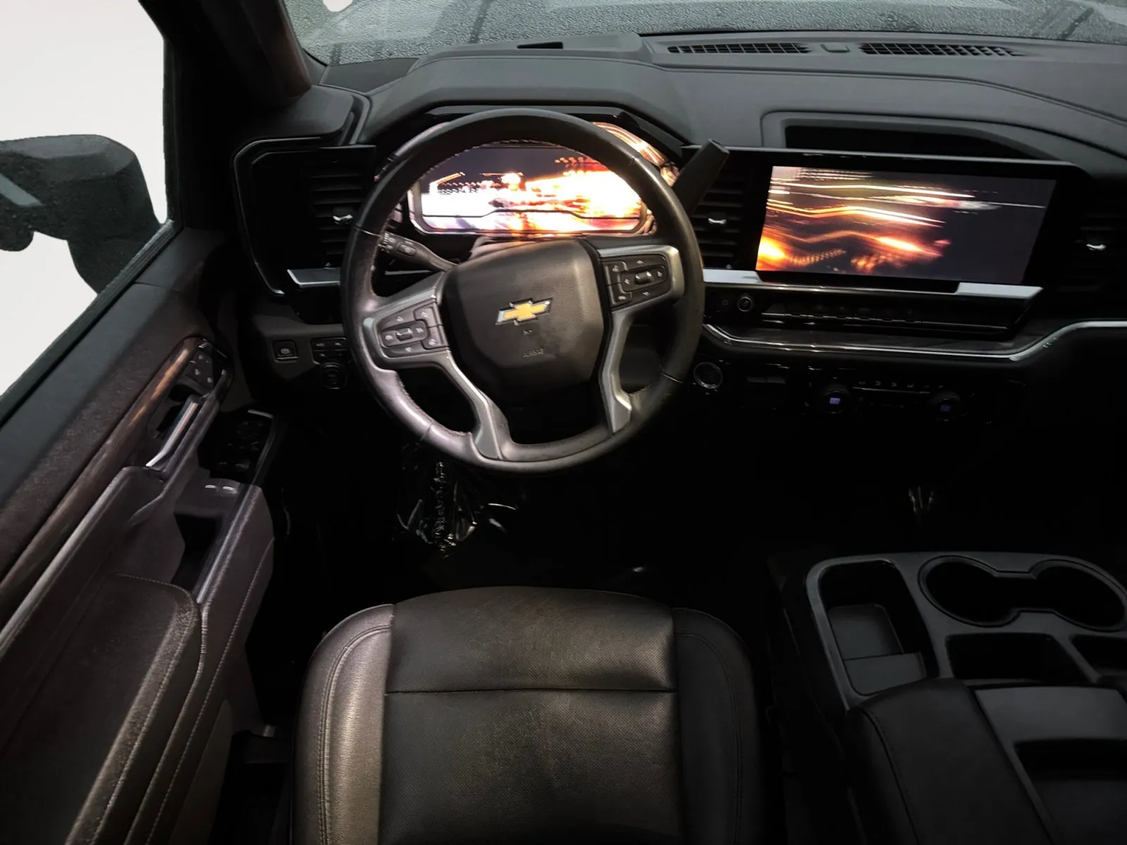 Chevrolet Silverado photo 10
