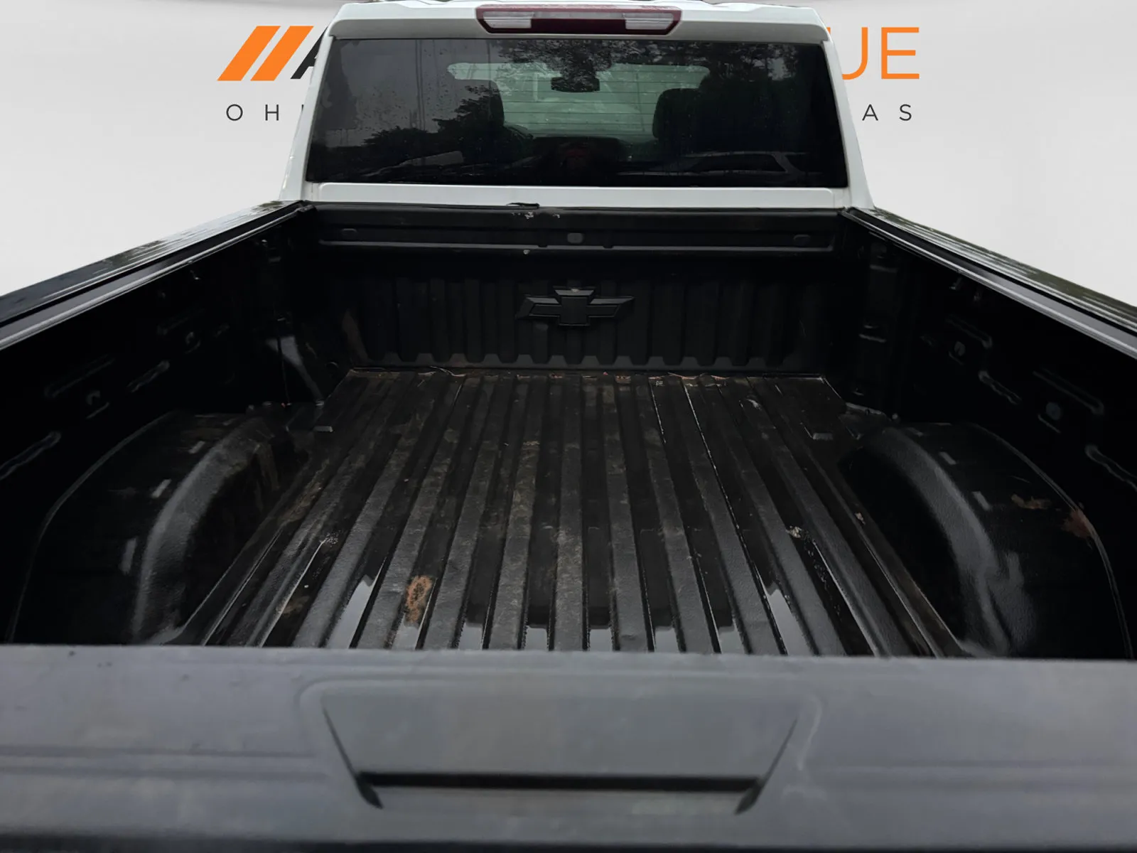 Chevrolet Silverado photo 14