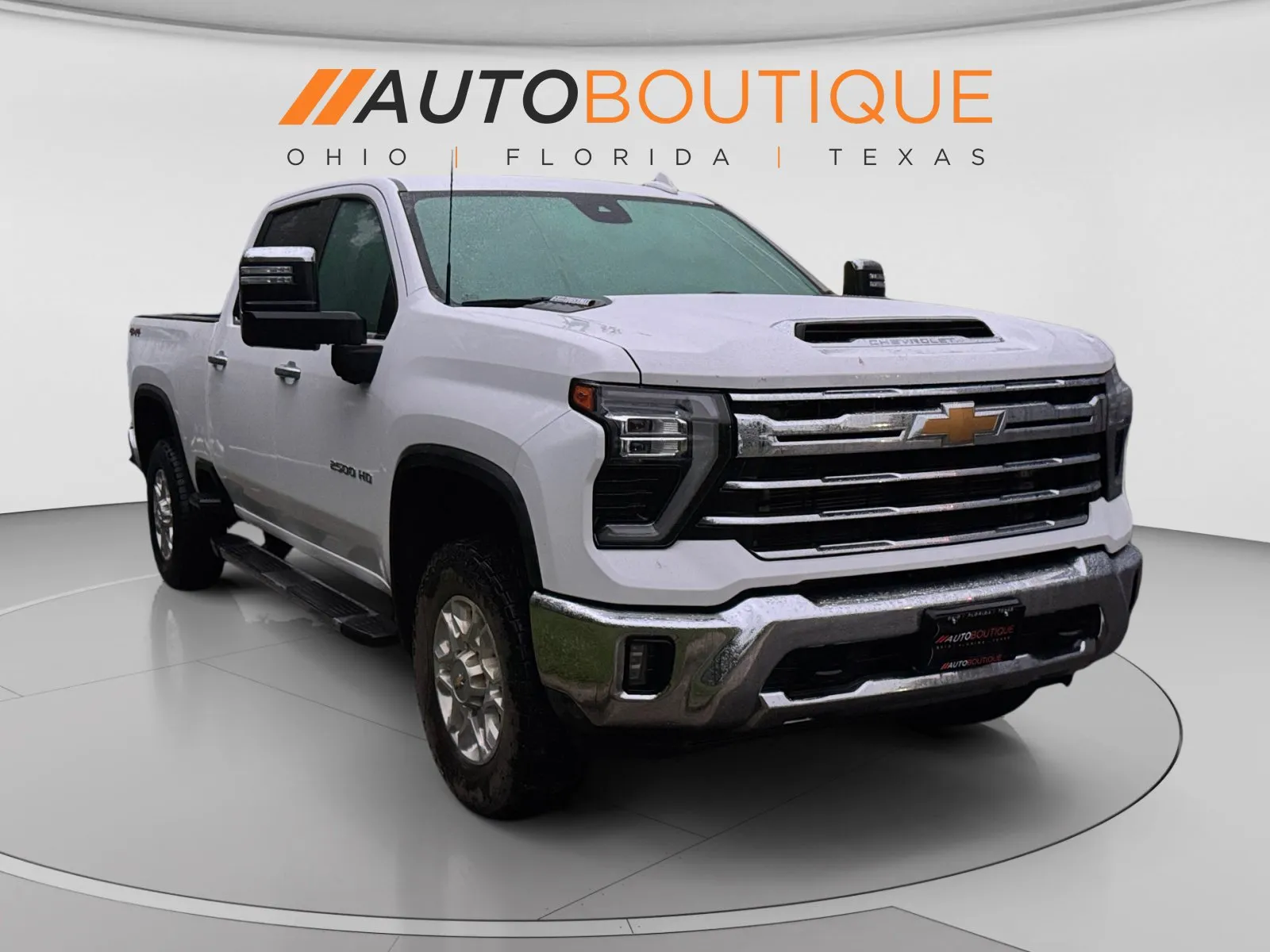 Chevrolet Silverado photo 7