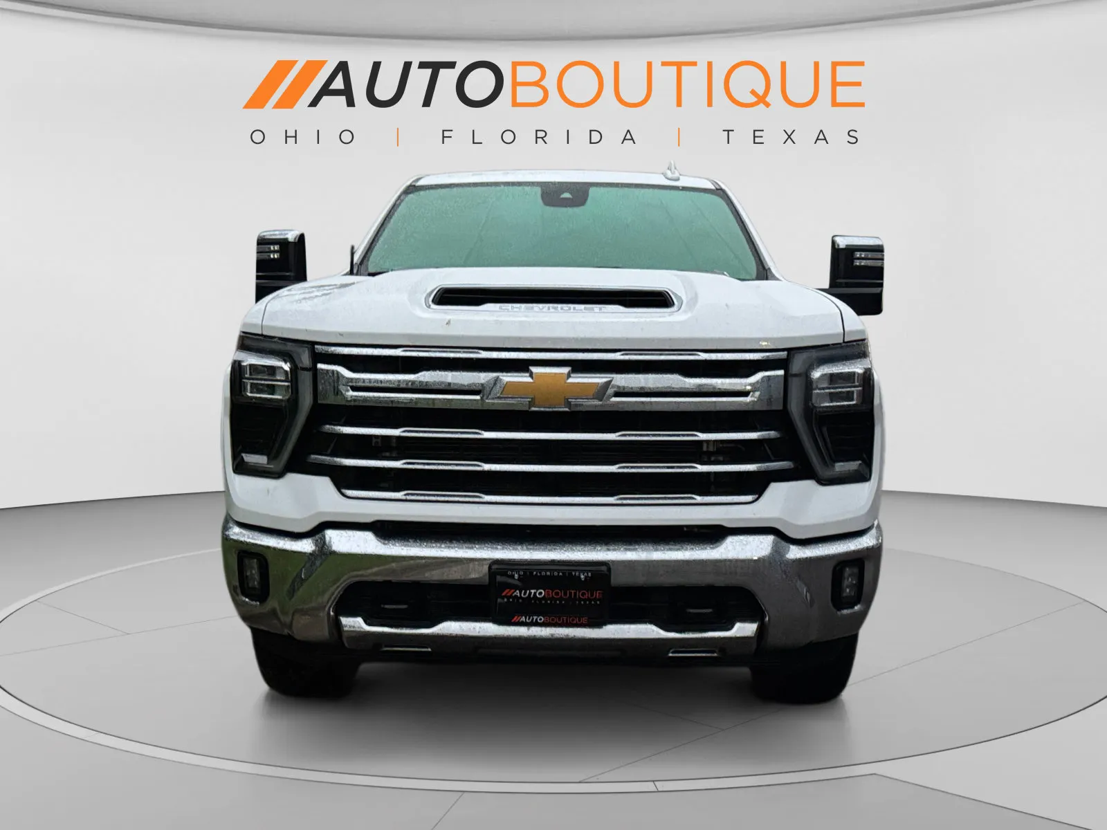 Chevrolet Silverado photo 8