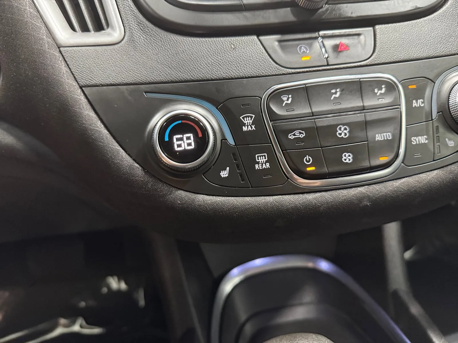 Chevrolet Malibu photo 18