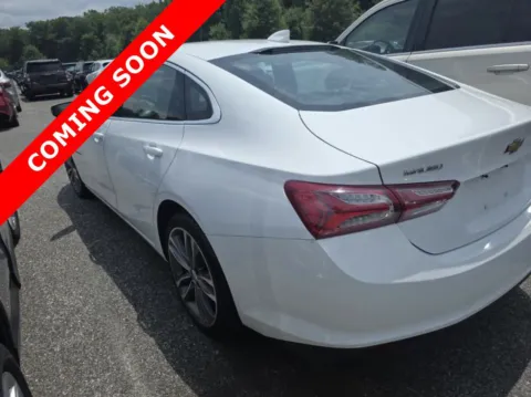 More photos of 2022 Chevrolet Malibu LT at Auto Boutique Ohio, OH