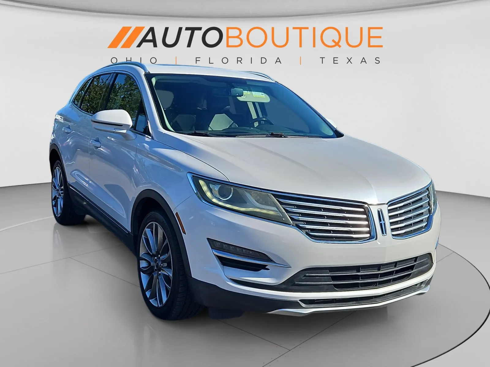 Lincoln MKC photo 7