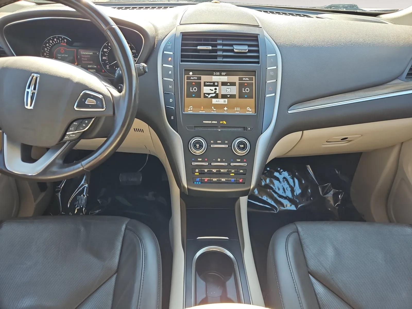 Lincoln MKC photo 11