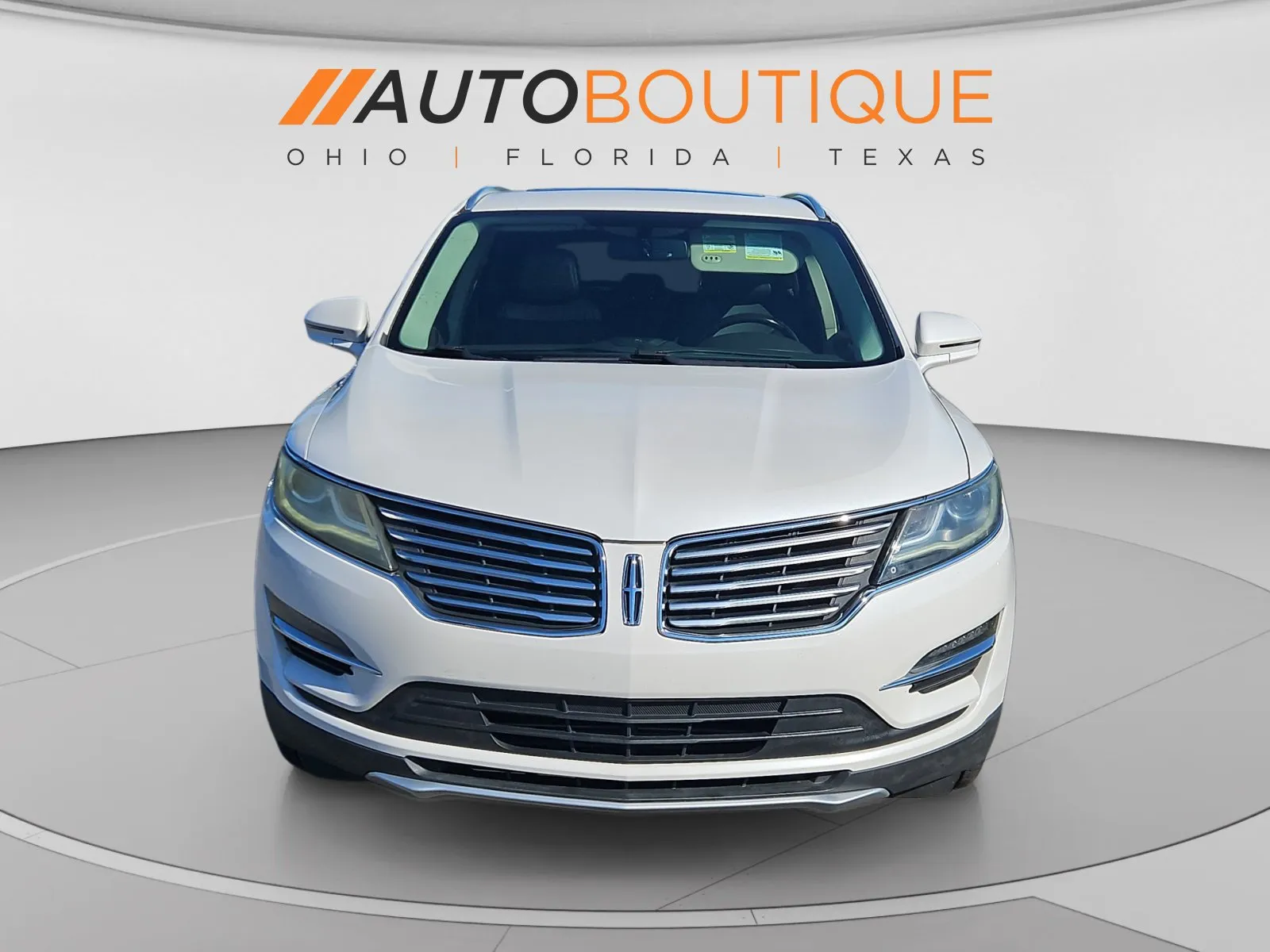 Lincoln MKC photo 8