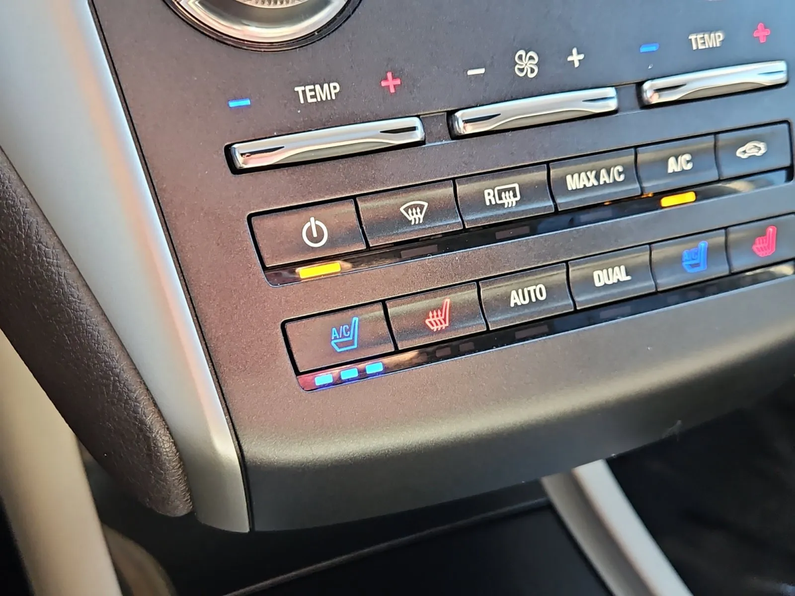Lincoln MKC photo 24
