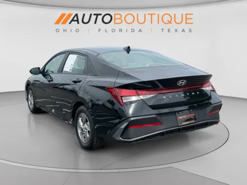 Another view of 2024 Hyundai Elantra SE for sale in Columbus, OH at Auto Boutique Ohio