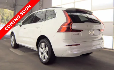 More photos of 2022 Volvo XC60 Momentum at Auto Boutique Ohio, OH