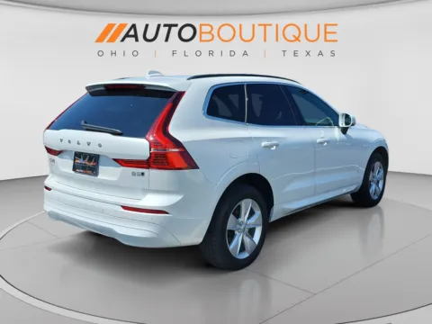 More photos of 2022 Volvo XC60 Momentum at Auto Boutique Ohio, OH