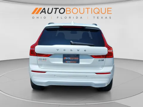 More photos of 2022 Volvo XC60 Momentum at Auto Boutique Ohio, OH