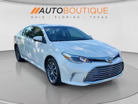 More photos of 2018 Toyota Avalon XLE at Auto Boutique Ohio, OH