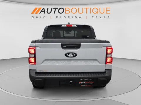More photos of 2025 Ford Maverick LARIAT at Auto Boutique Ohio, OH
