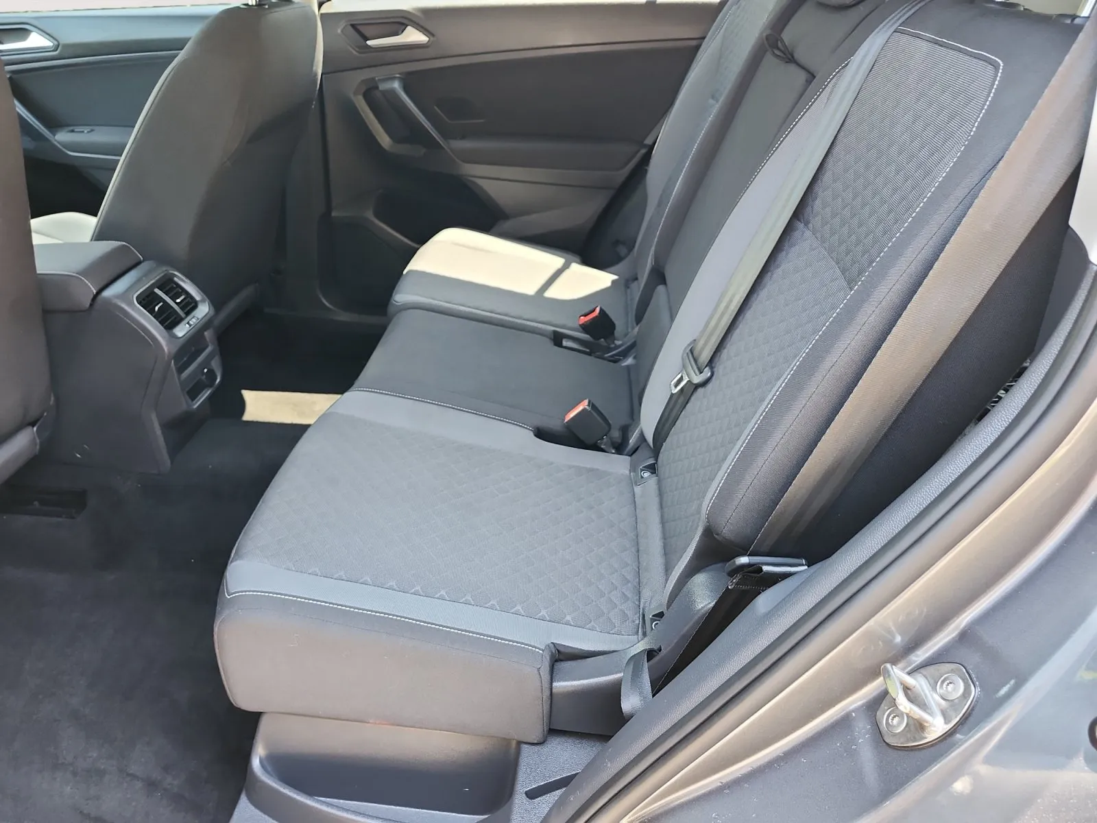 Volkswagen Tiguan photo 13
