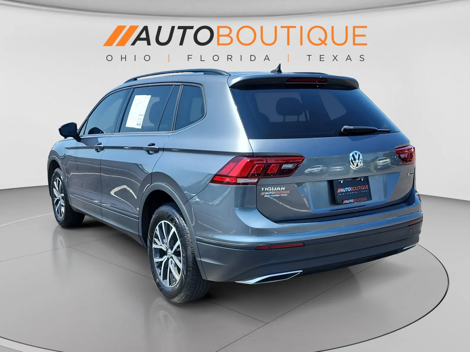 Volkswagen Tiguan photo 3