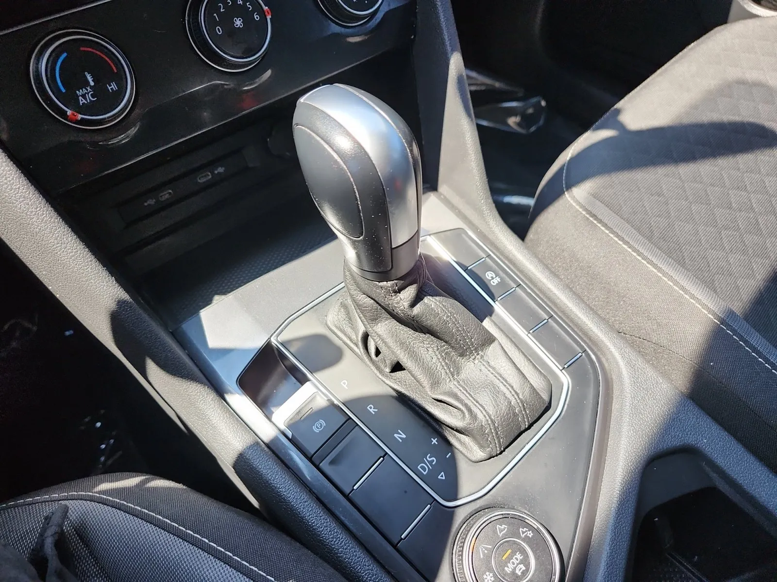 Volkswagen Tiguan photo 19