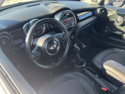 More photos of 2015 MINI Cooper Hardtop Cooper at Auto Boutique Ohio, OH