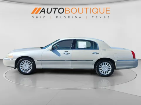 Photos of 2005 Lincoln Town Car Signature Limited for sale in Columbus, OH at Auto Boutique Ohio