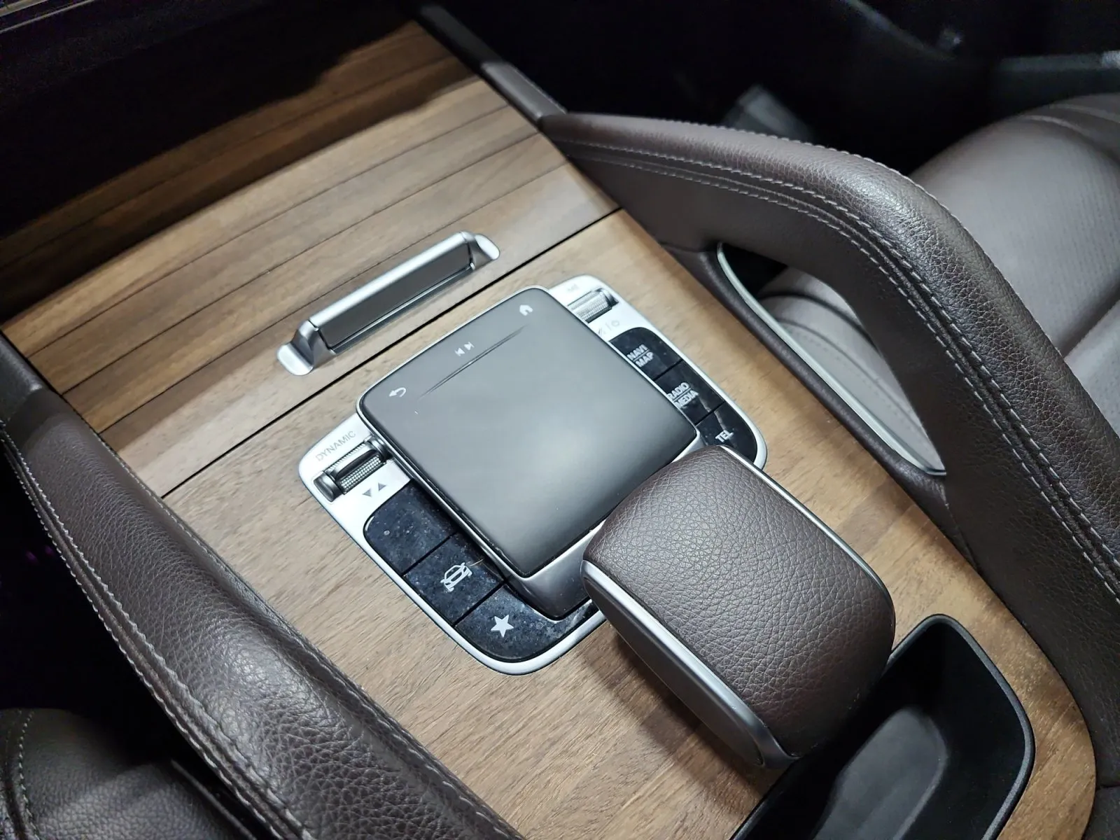 Mercedes-Benz GLE photo 21