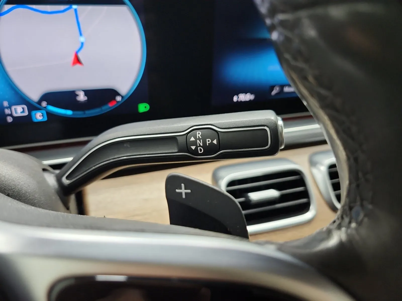 Mercedes-Benz GLE photo 22