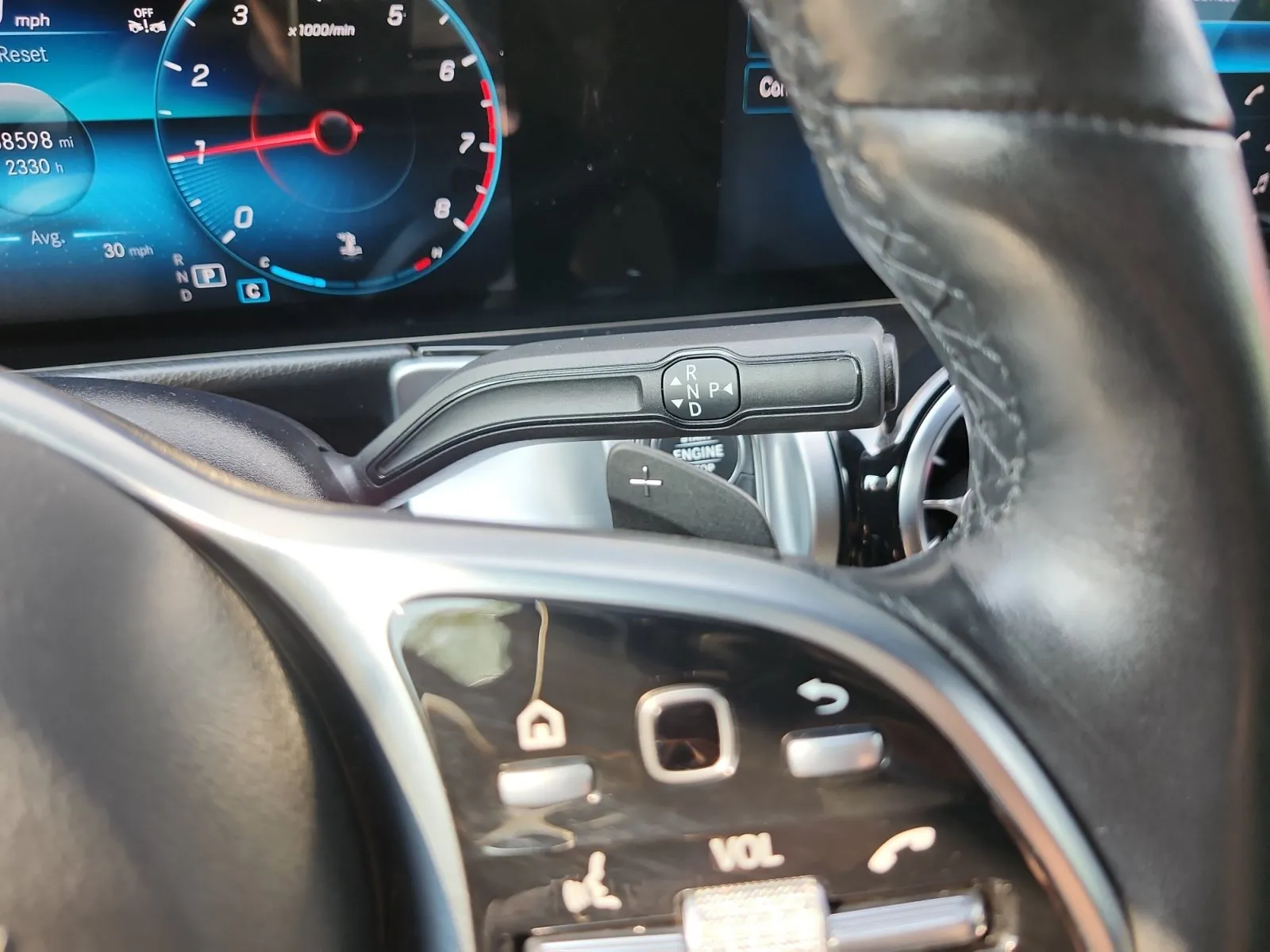 Mercedes-Benz GLB photo 22