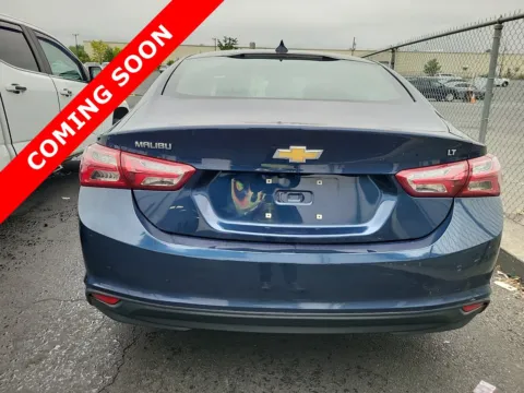 More photos of 2022 Chevrolet Malibu LT at Auto Boutique Ohio, OH