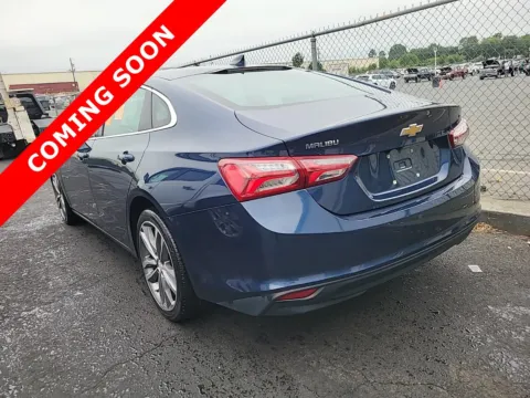 More photos of 2022 Chevrolet Malibu LT at Auto Boutique Ohio, OH