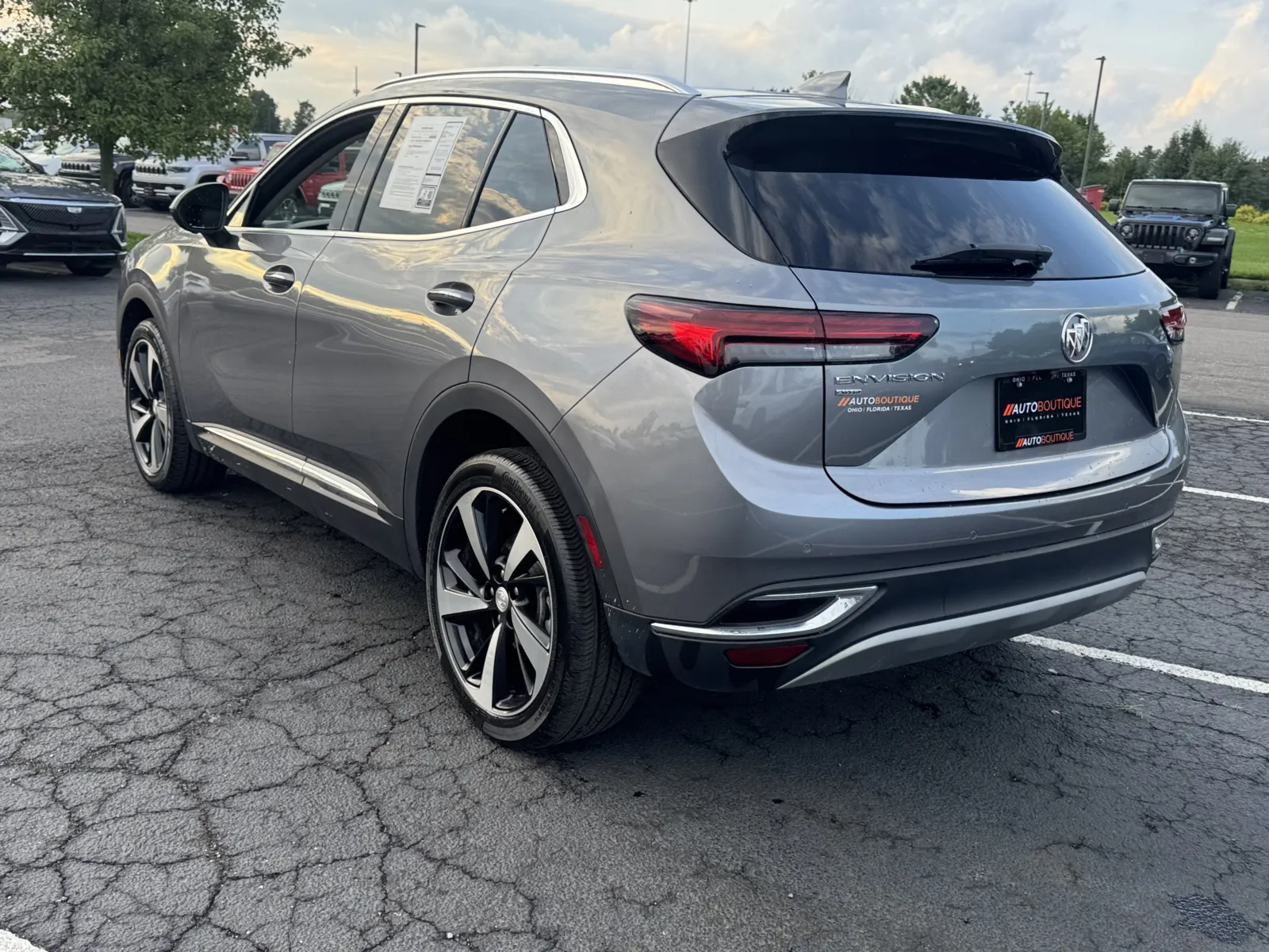 Buick Envision photo 9