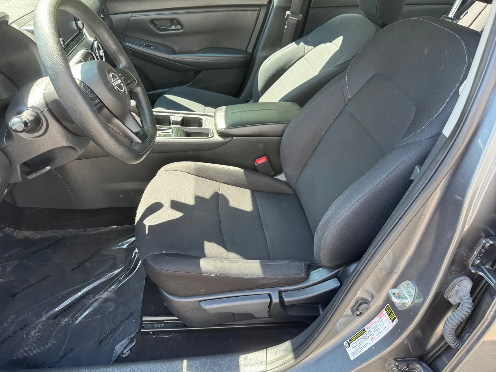 Nissan Sentra photo 9