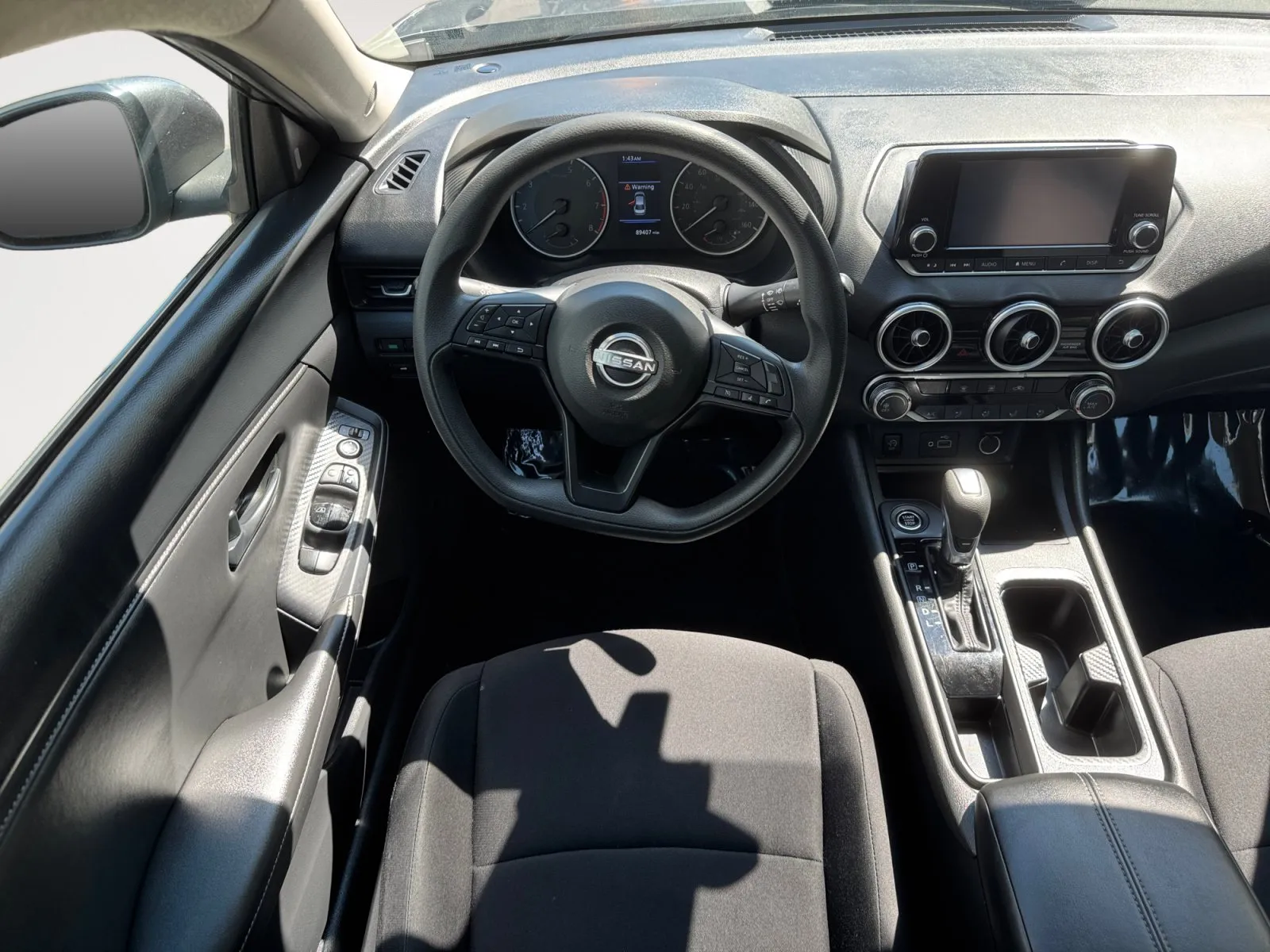 Nissan Sentra photo 10