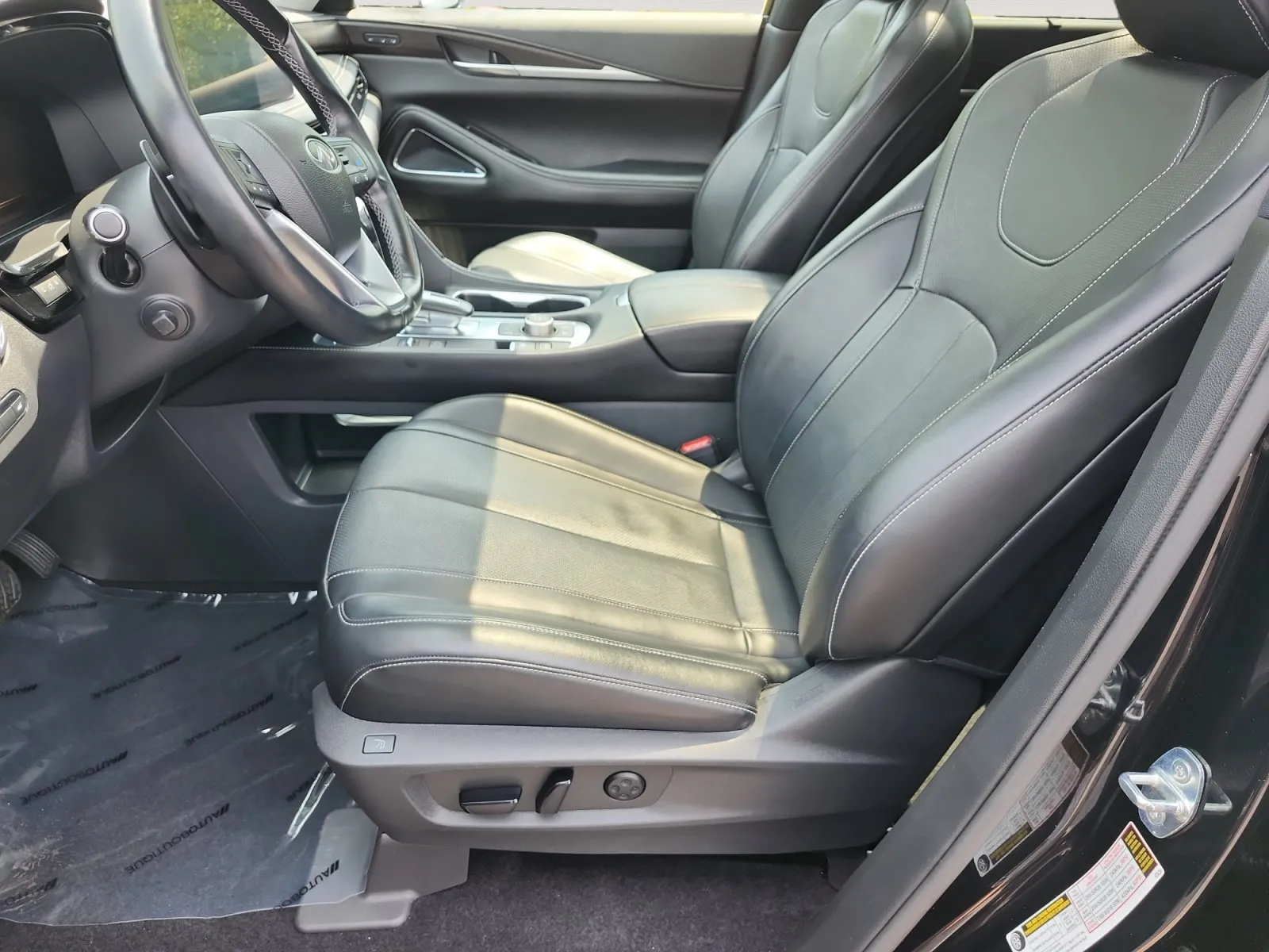 Infiniti QX60 photo 9