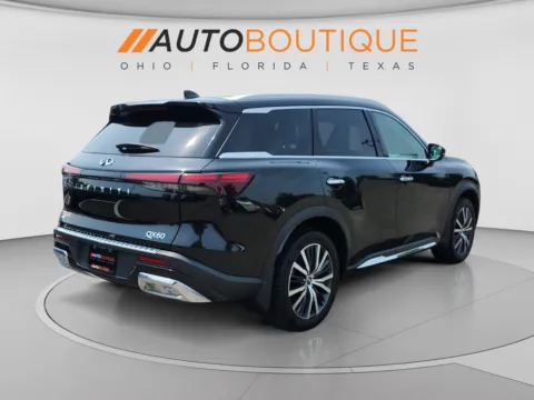 More photos of 2022 INFINITI QX60 SENSORY at Auto Boutique Ohio, OH