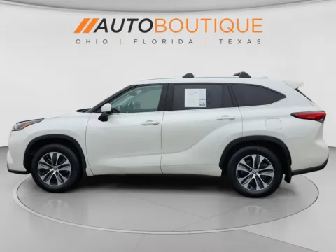 Photos of 2021 Toyota Highlander XLE for sale in Columbus, OH at Auto Boutique Ohio