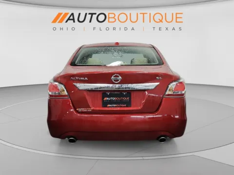 More photos of 2015 Nissan Altima 2.5 SL at Auto Boutique Ohio, OH