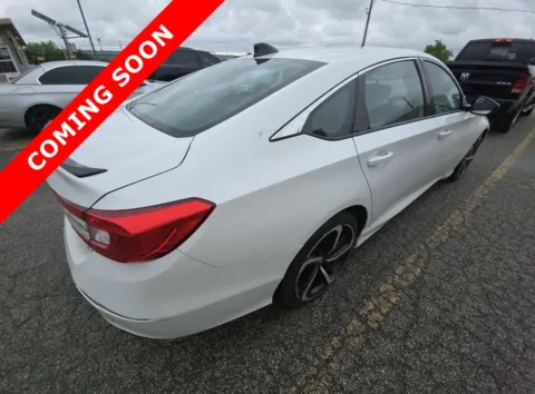 More photos of 2021 Honda Accord Sedan Sport at Auto Boutique Ohio, OH