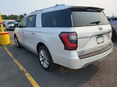 More photos of 2019 Ford Expedition Max Platinum at Auto Boutique Ohio, OH