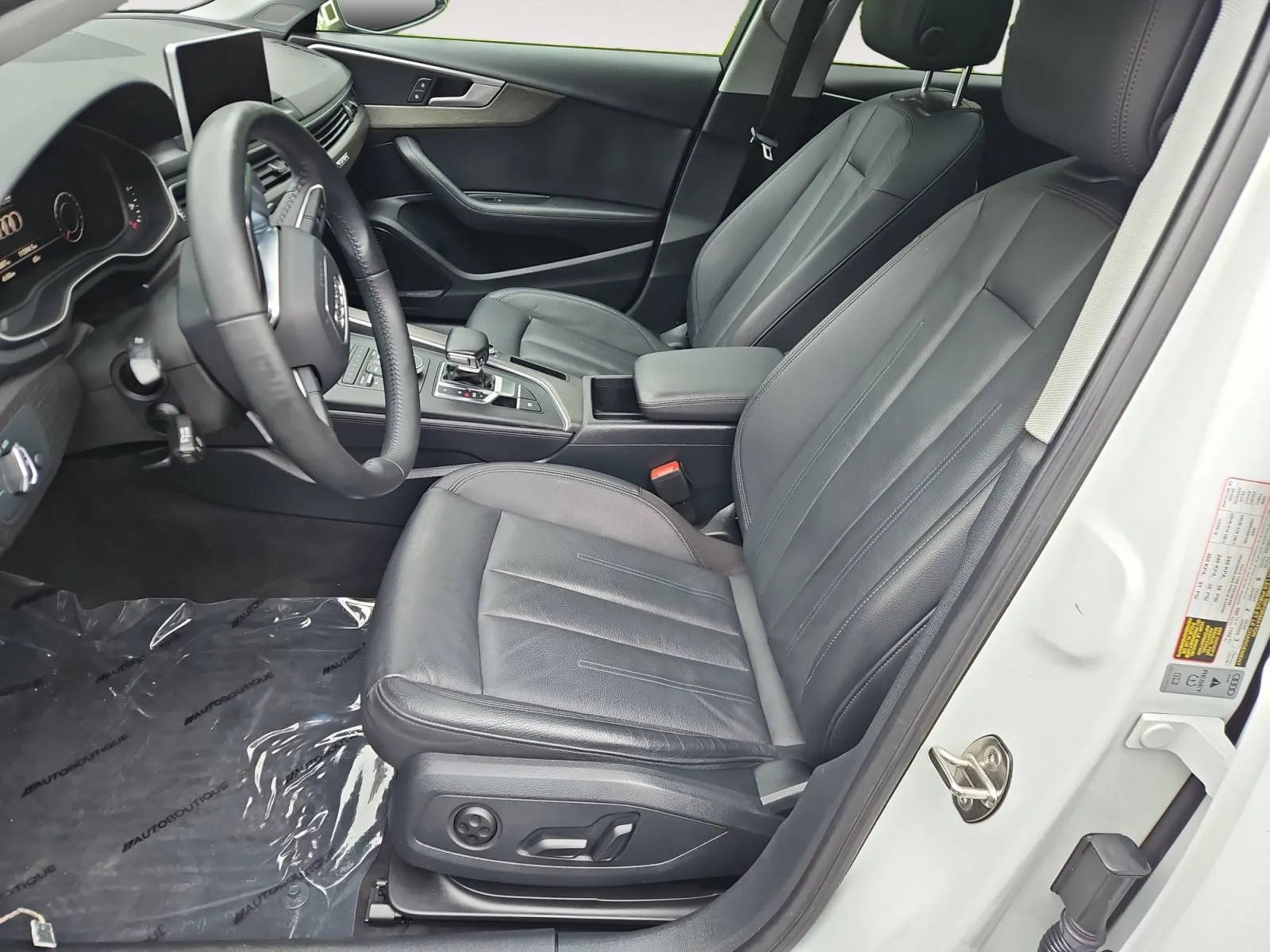 Audi A4 allroad photo 9