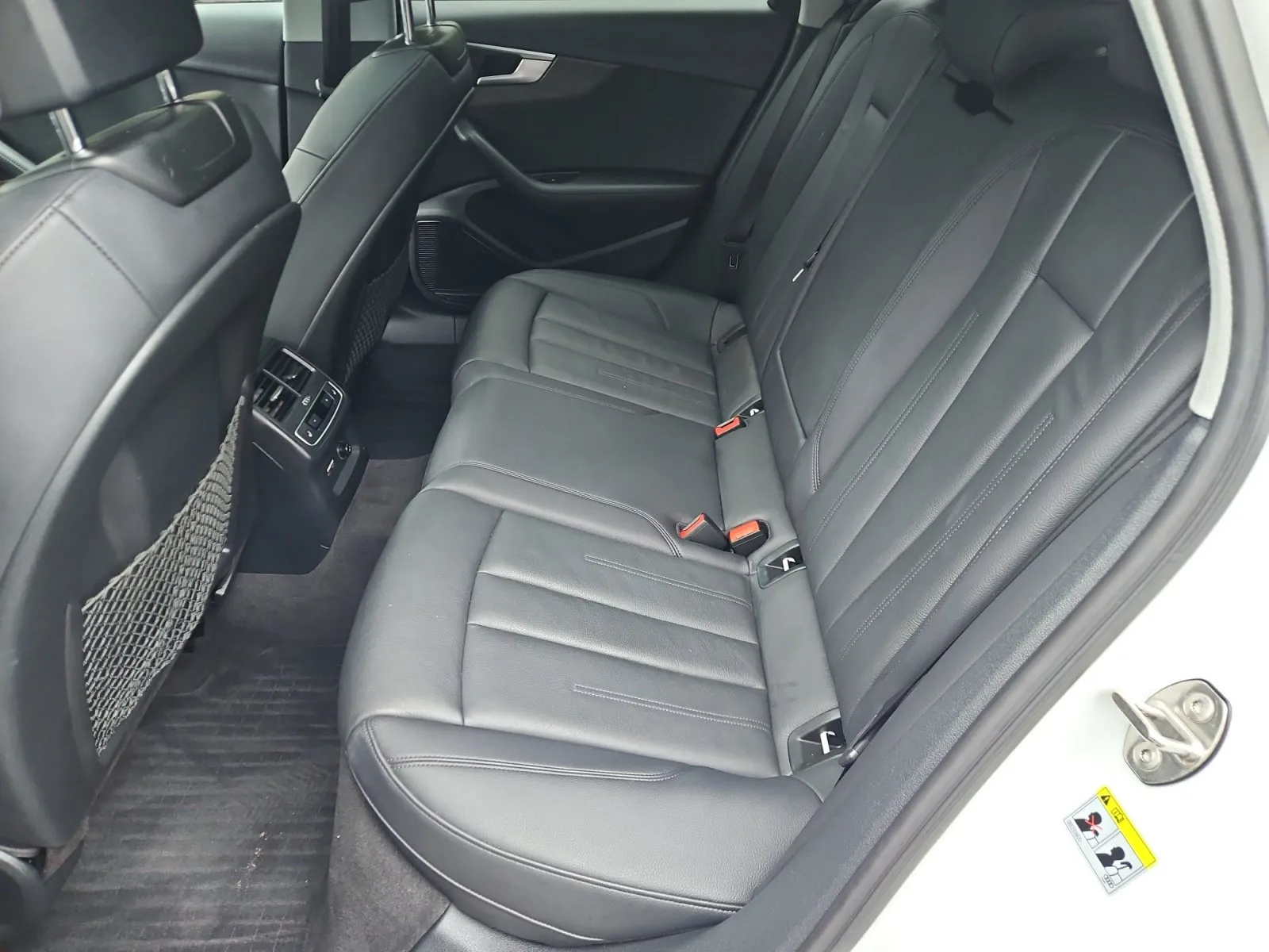 Audi A4 allroad photo 14