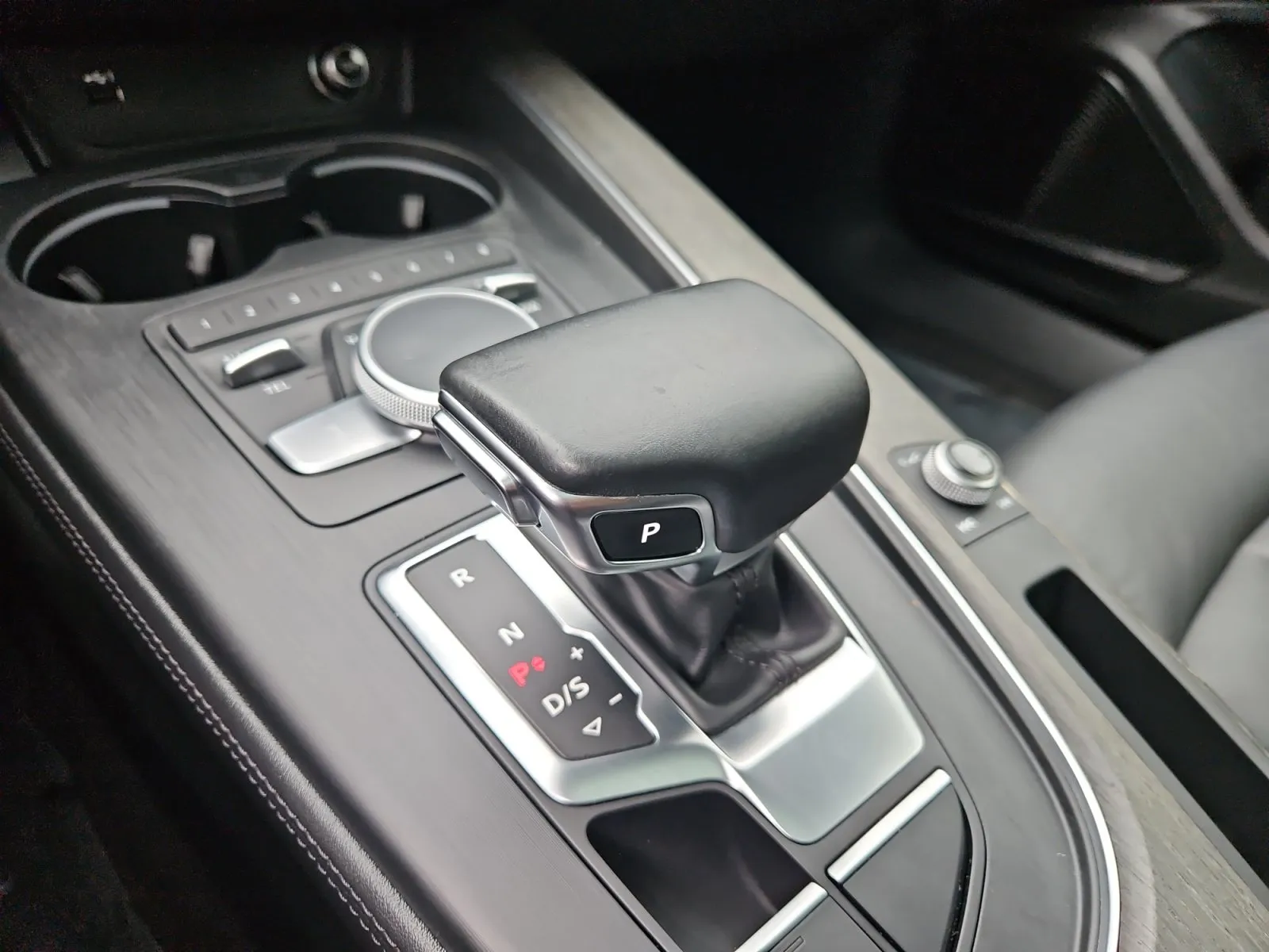 Audi A4 allroad photo 27